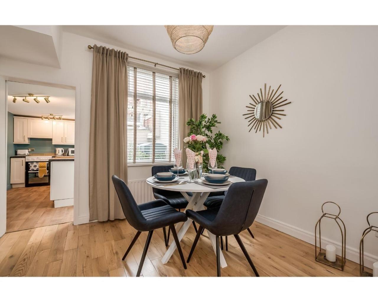 Central Belfast Apartments Chic Luxe R&R Exteriér fotografie