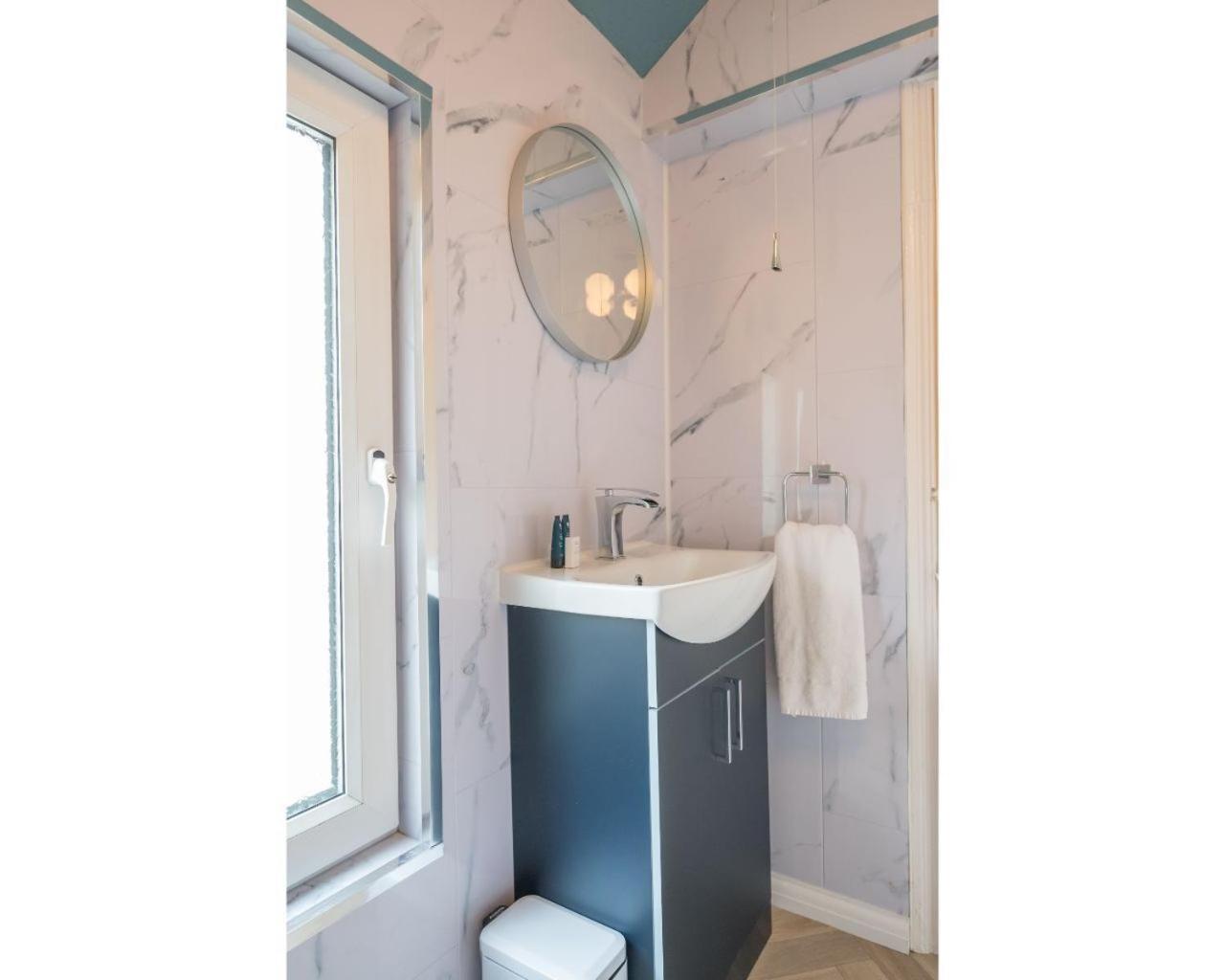 Central Belfast Apartments Chic Luxe R&R Pokoj fotografie